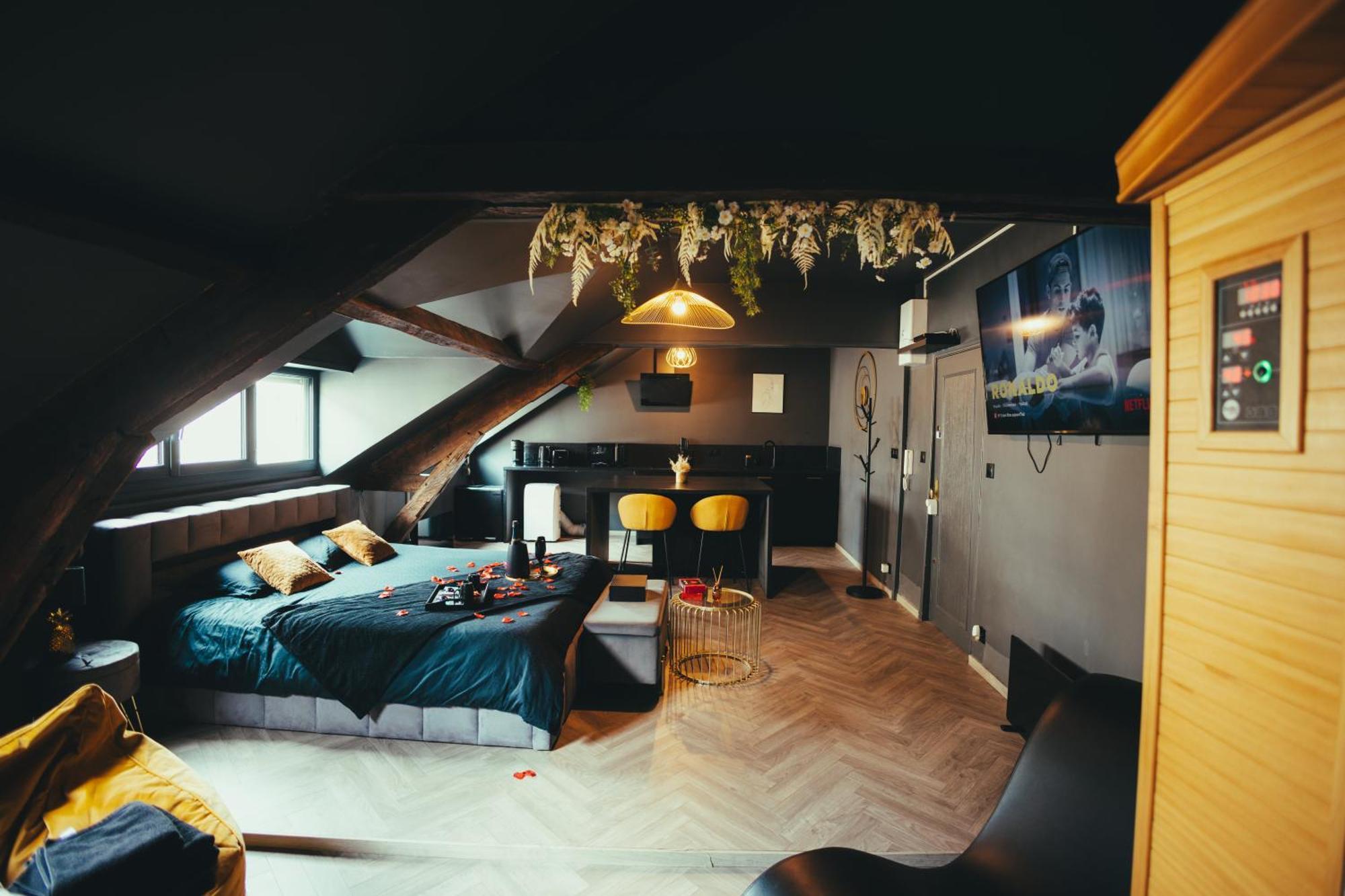 La Marble Room - Suite Balneo & Sauna Angers Exteriör bild